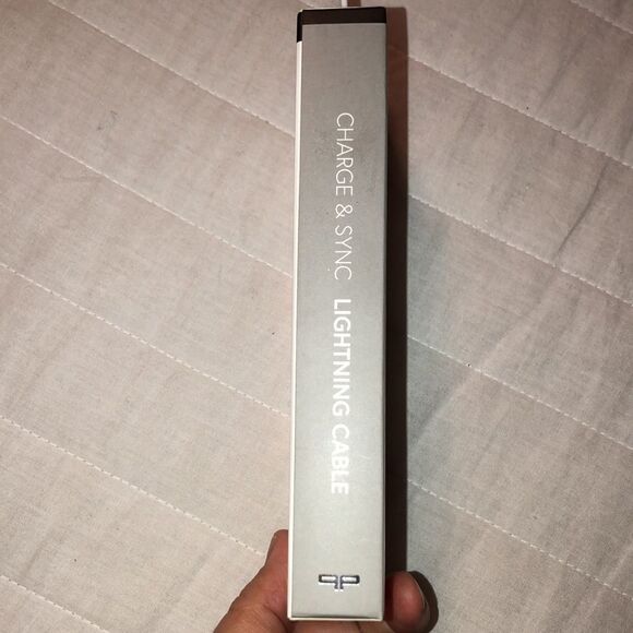 Press Play 4 FT Lightning Cable in White - Picture 5 of 9